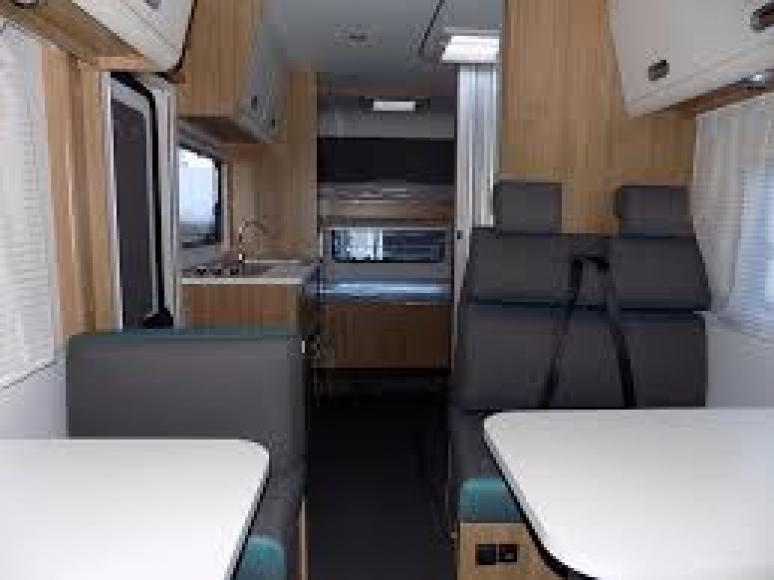 SUN LIVING Seria A 70 DK do 6 oseb